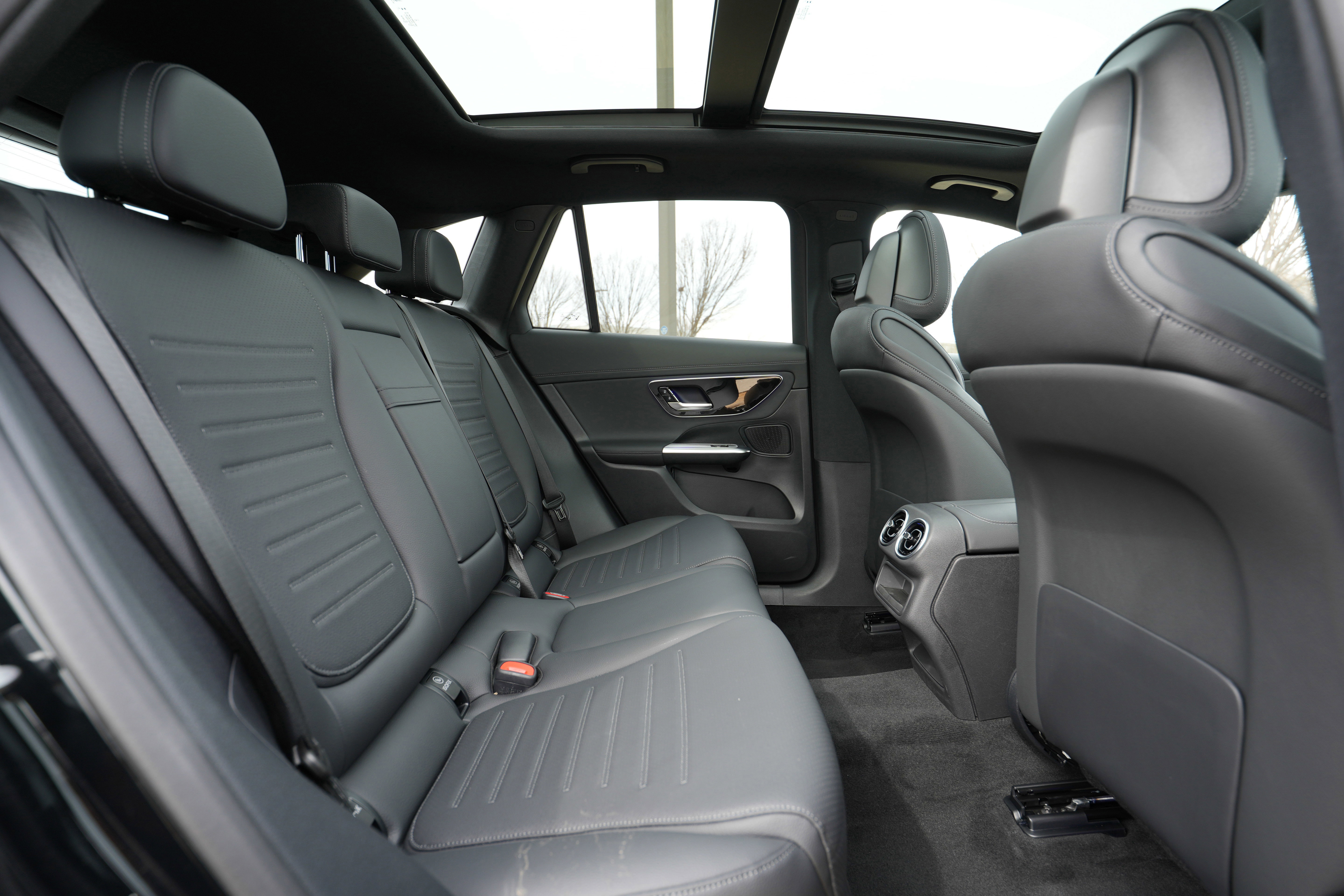 New 2026 Mercedes-Benz GLC 300 4MATIC image 39