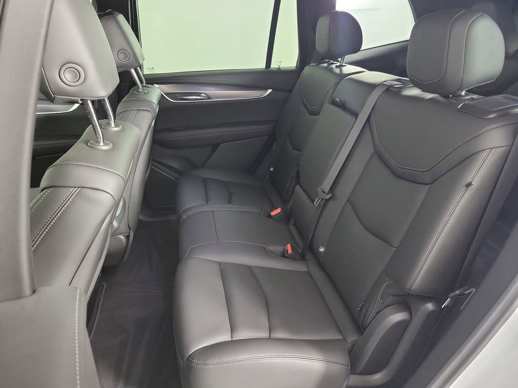 Certified 2024 Cadillac XT6 Luxury w/ LPO, Floor Liner Package image 12