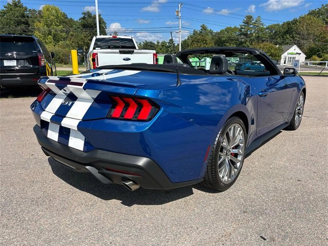 Used 2024 Ford Mustang GT Premium image 3