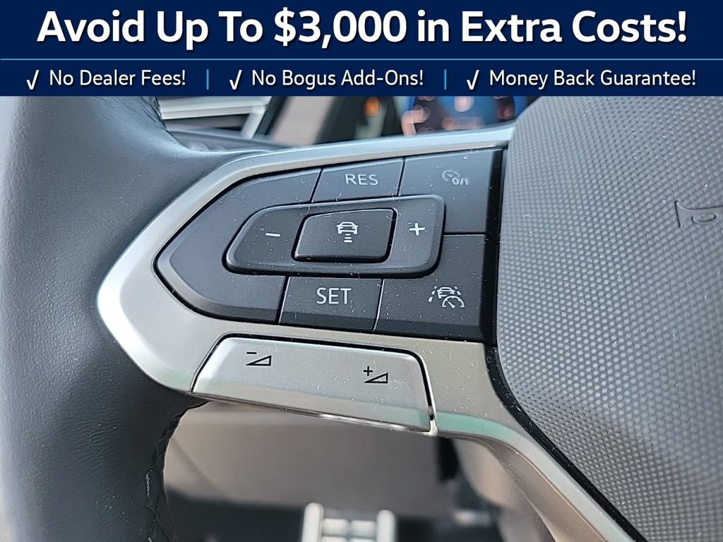 Used 2025 Volkswagen Atlas SEL Premium R-Line AWD/4WD image 29