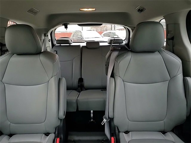 Certified 2023 Toyota Sienna XLE image 22