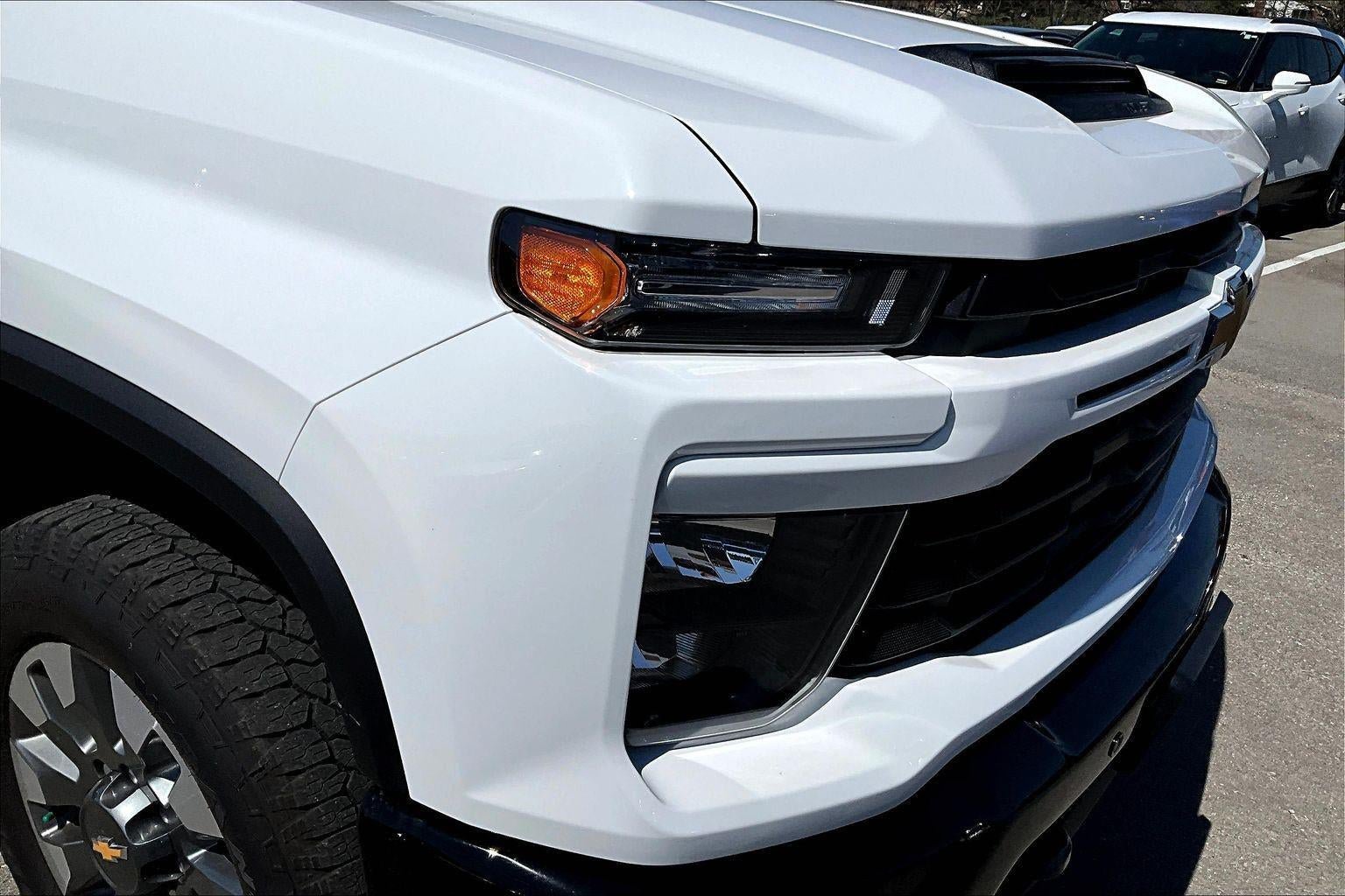 Used 2025 Chevrolet Silverado 2500 Custom w/ Custom Value Package AWD/4WD image 25