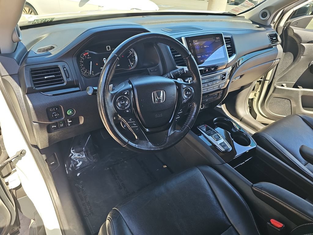 Used 2017 Honda Pilot Elite image 18