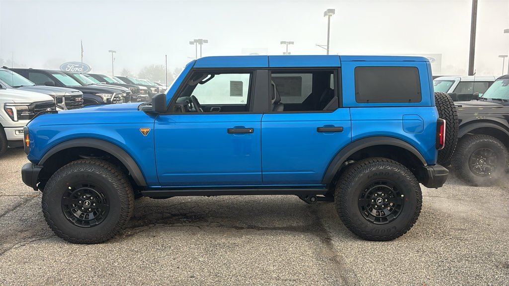 New 2026 Ford Bronco Badlands AWD/4WD image 4