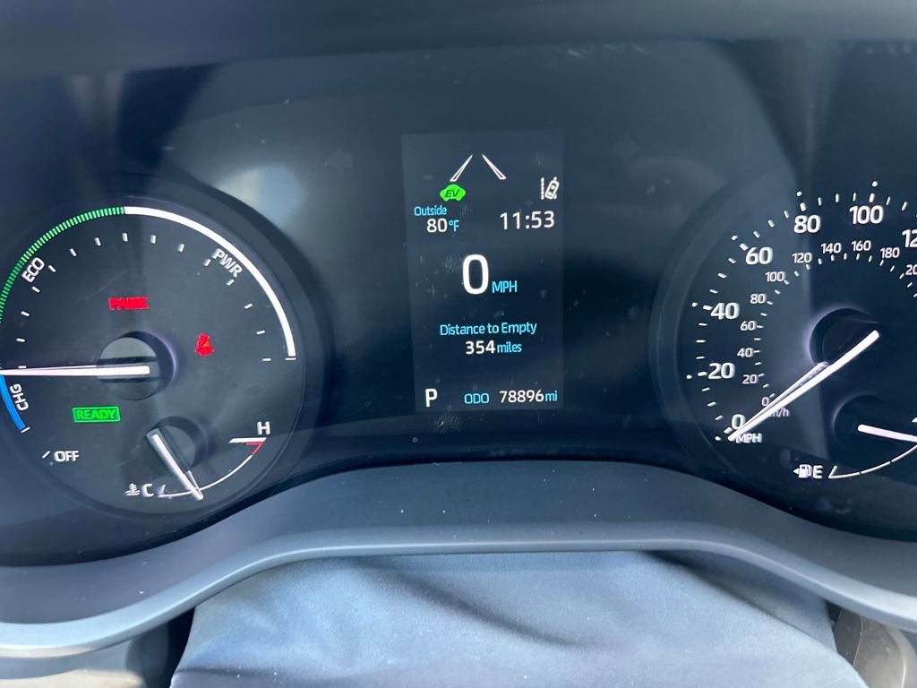 Used 2023 Toyota Sienna XSE image 18