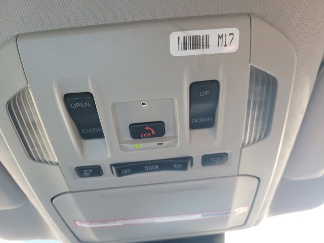 Used 2024 Toyota Highlander XLE image 15