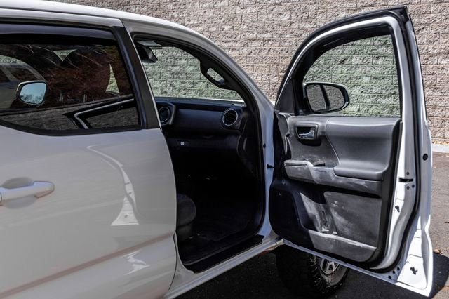 Used 2021 Toyota Tacoma TRD Off-Road w/ TRD Premium Off Road Package image 15