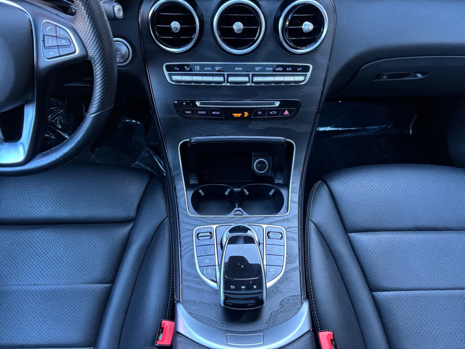 Used 2019 Mercedes-Benz GLC 300 4MATIC image 12