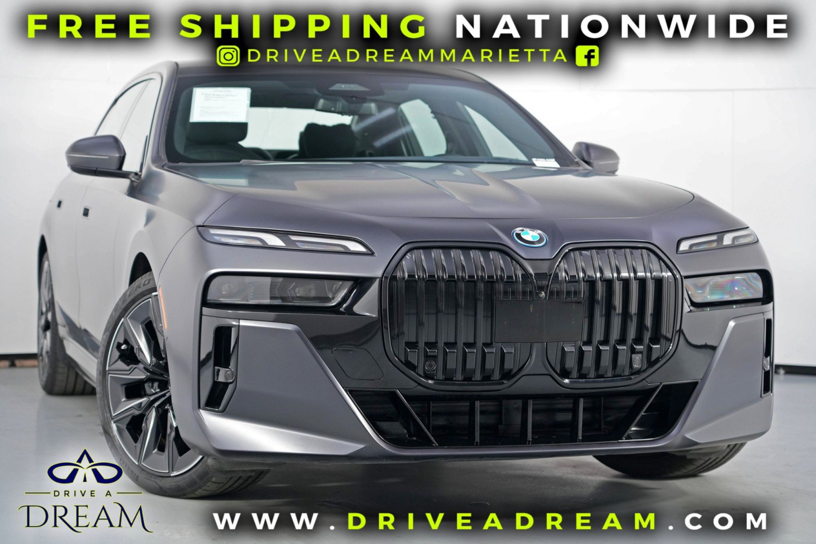 Used 2023 BMW i7 xDrive60 w/ Parking Assistance Package image 2