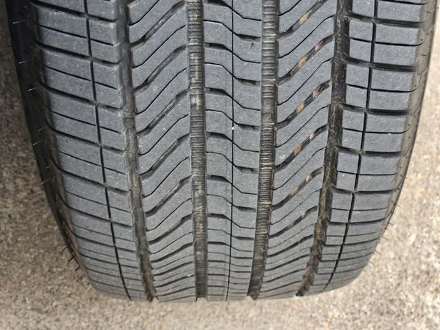 Used 2024 Chevrolet Silverado 1500 Custom w/ LPO, Dark Essentials Package RWD image 18