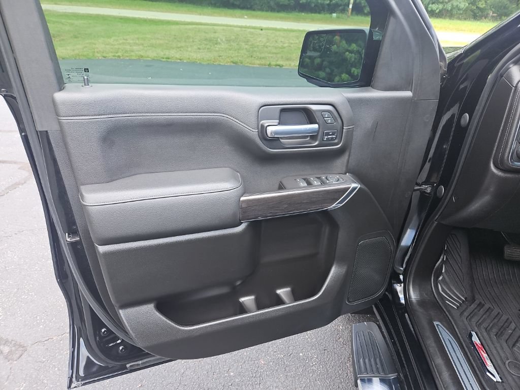 Used 2020 Chevrolet Silverado 1500 LTZ w/ LTZ Convenience Package AWD/4WD image 15