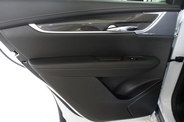 Used 2024 Cadillac XT6 Sport w/ LPO, Floor Liner Package AWD/4WD image 20
