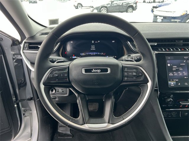 Used 2023 Jeep Grand Cherokee Laredo image 20