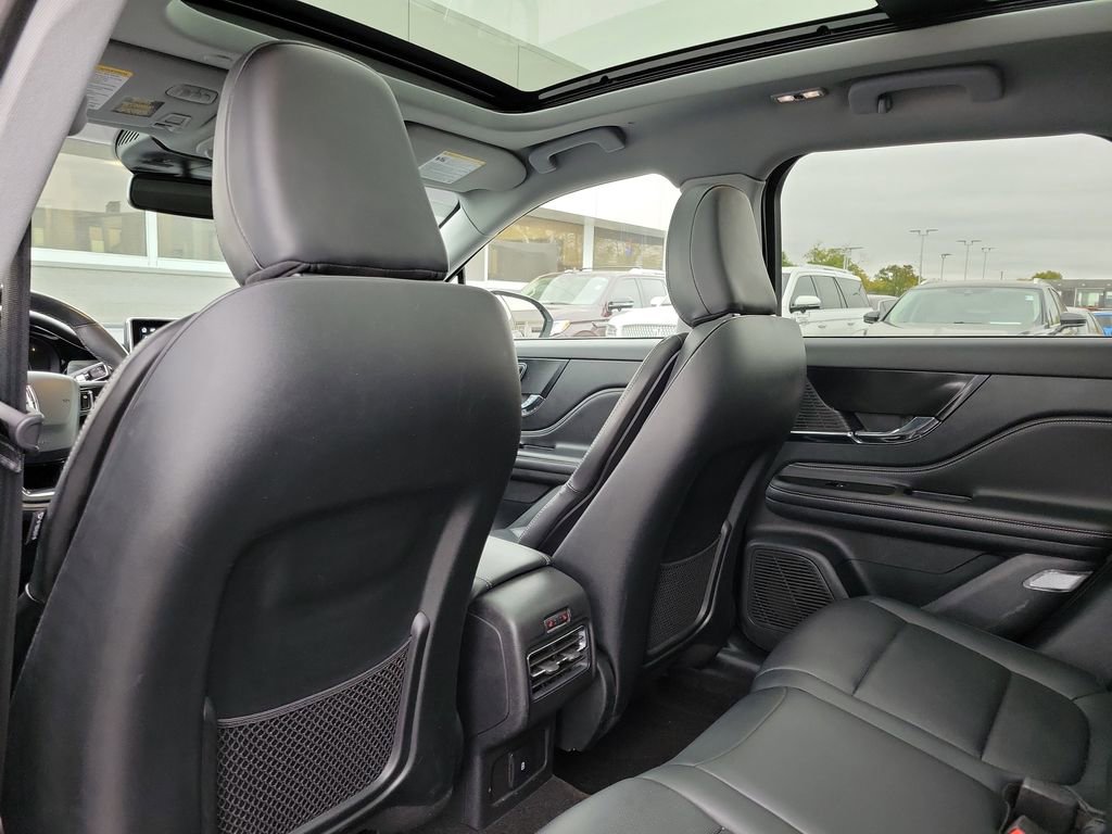 Certified 2022 Lincoln Corsair AWD w/ Premium Package image 15