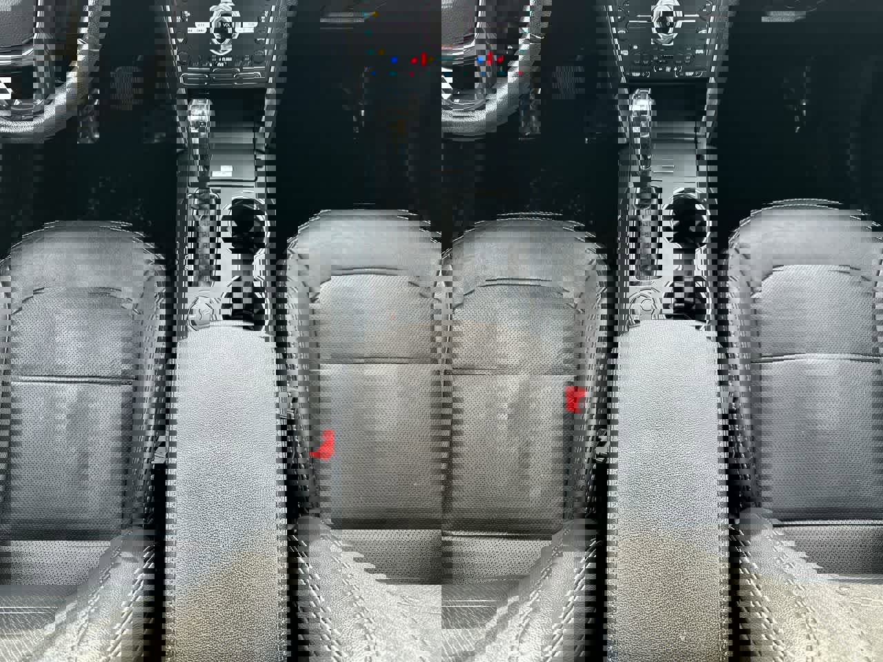 Used 2018 Ford Explorer Limited w/ Equipment Group 301A image 32