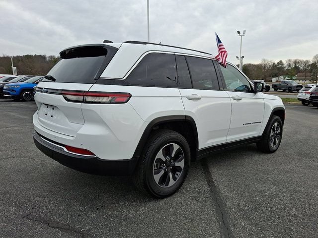 Certified 2022 Jeep Grand Cherokee Limited 4xe w/ Luxury Tech Group II AWD/4WD image 8