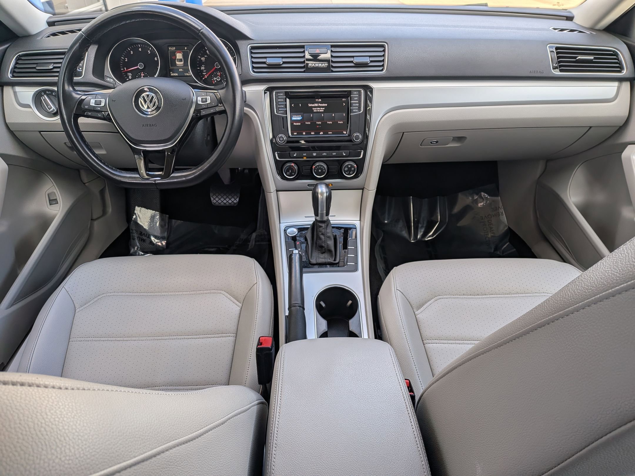 Used 2019 Volkswagen Passat 2.0T Wolfsburg w/ Wheels & Sunroof Package image 25