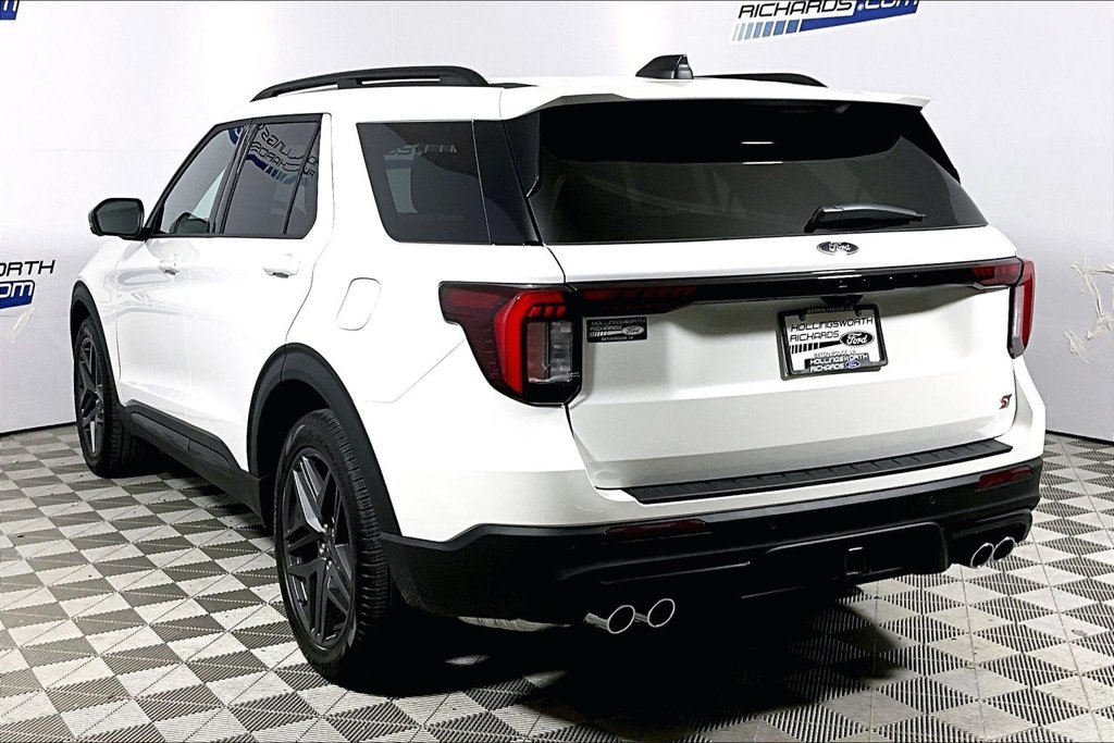 New 2026 Ford Explorer ST w/ Sun And Sound Package AWD/4WD image 3