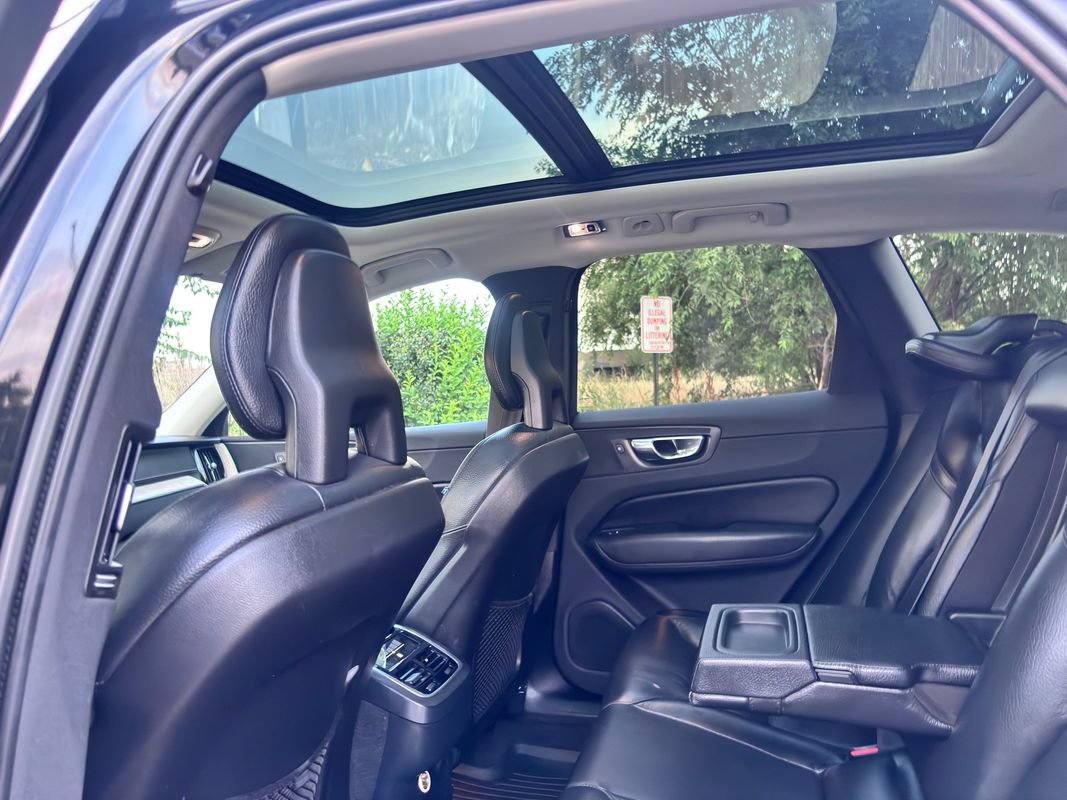 Used 2018 Volvo XC60 T5 Inscription w/ Convenience Package AWD/4WD image 36