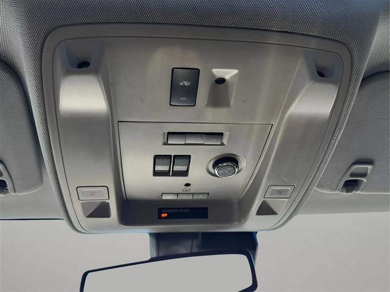 Used 2016 Cadillac Escalade ESV Luxury RWD image 26