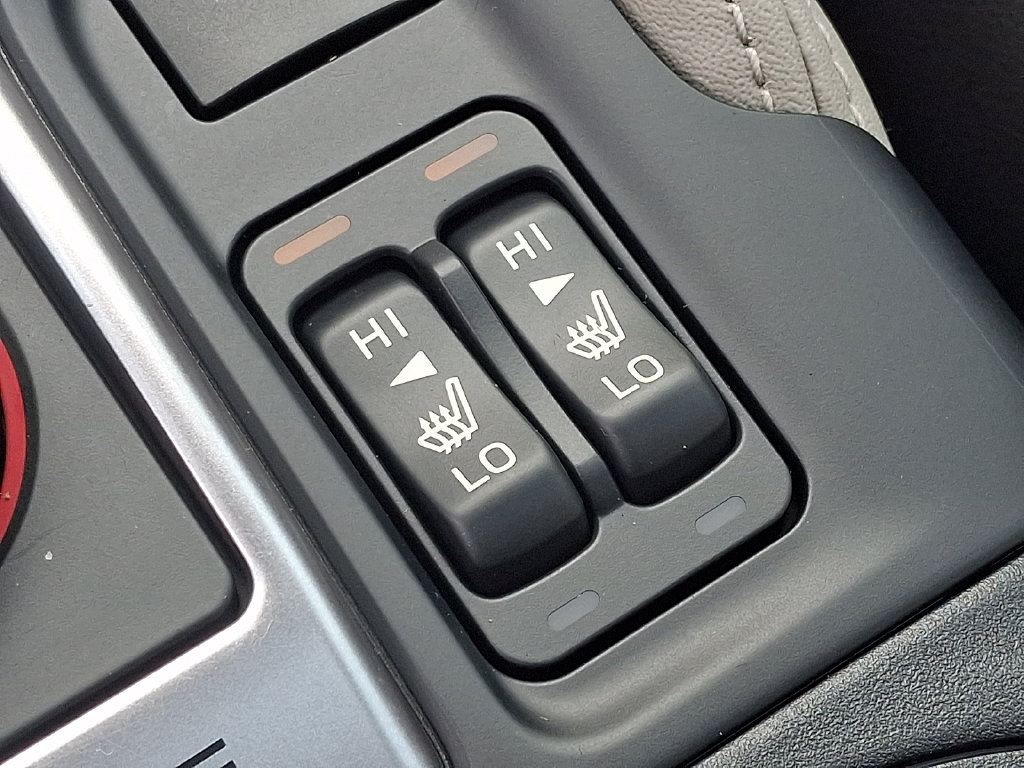 Used 2024 Subaru Forester Premium AWD/4WD image 24