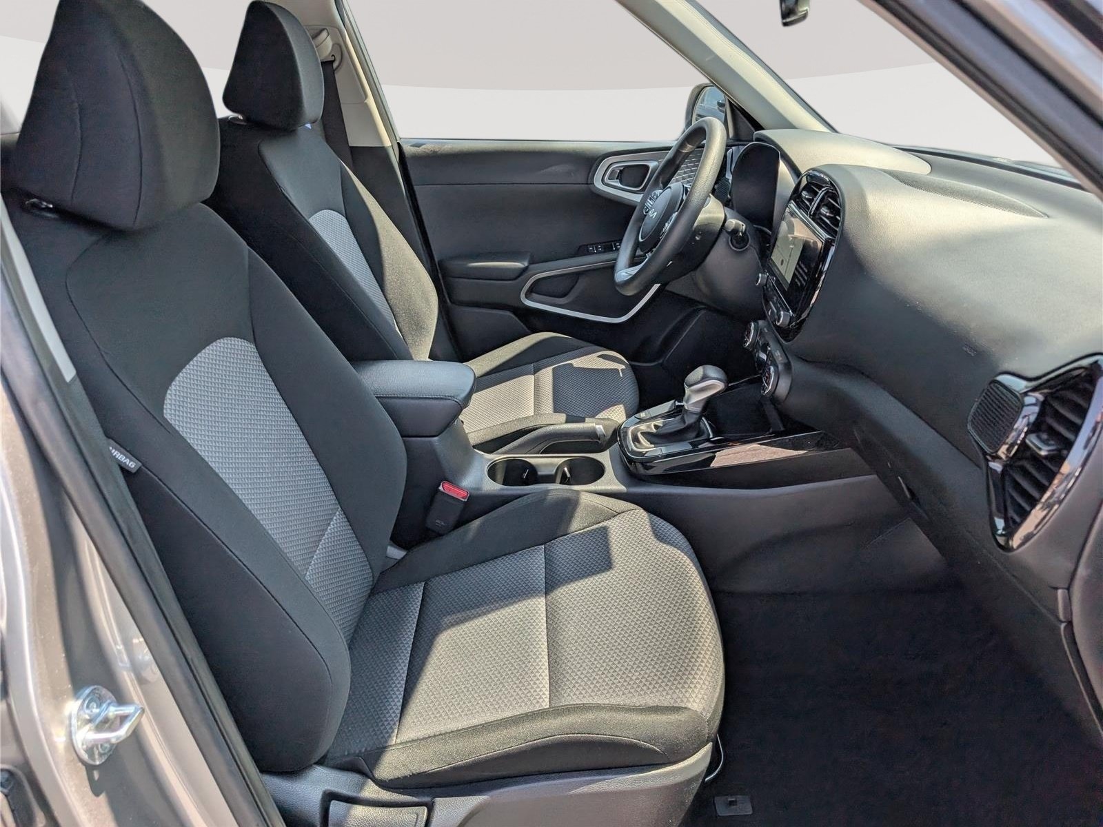Used 2024 Kia Soul S FWD image 11