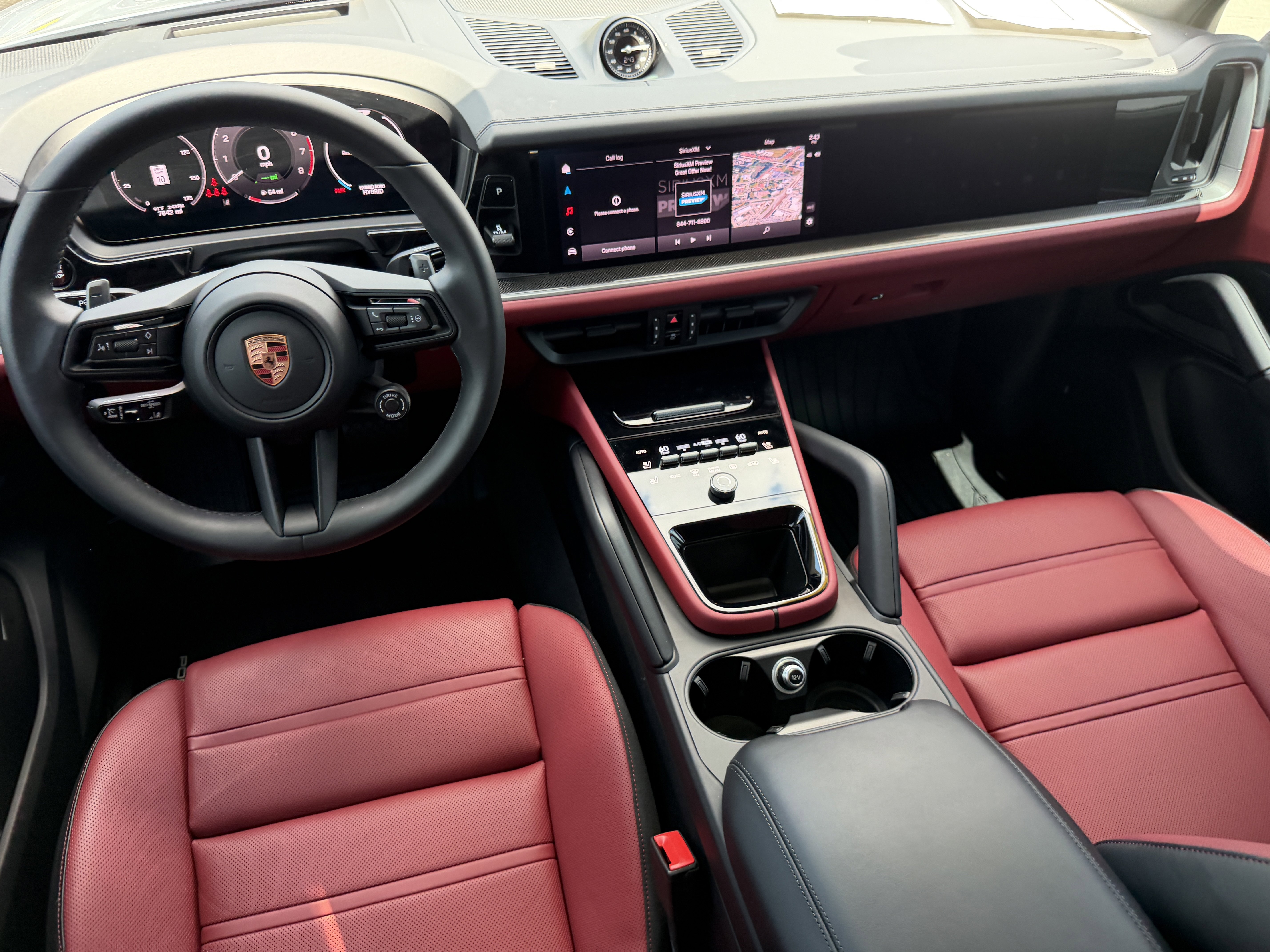 Used 2025 Porsche Cayenne E-Hybrid image 13