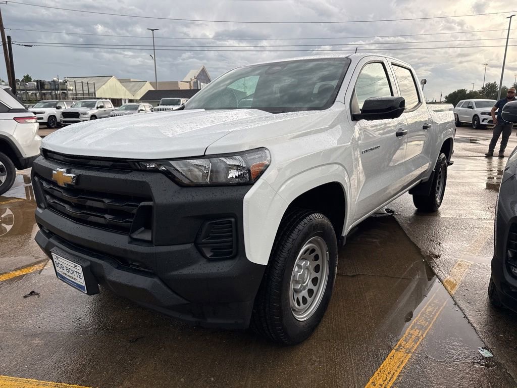 Used 2024 Chevrolet Colorado W/T w/ Technology Package RWD image 5