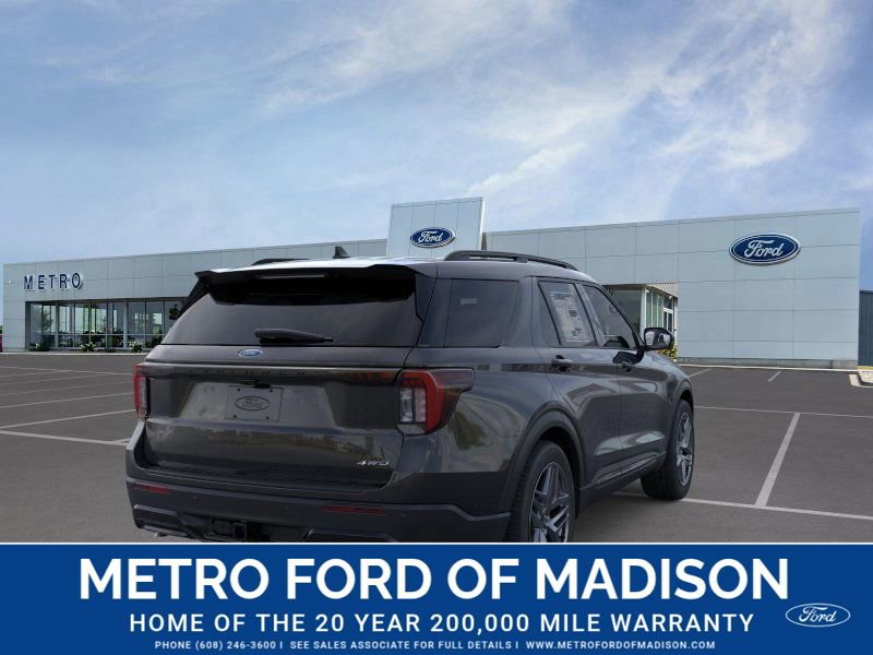 New 2026 Ford Explorer ST-Line w/ ST-Line Street Pack image 9