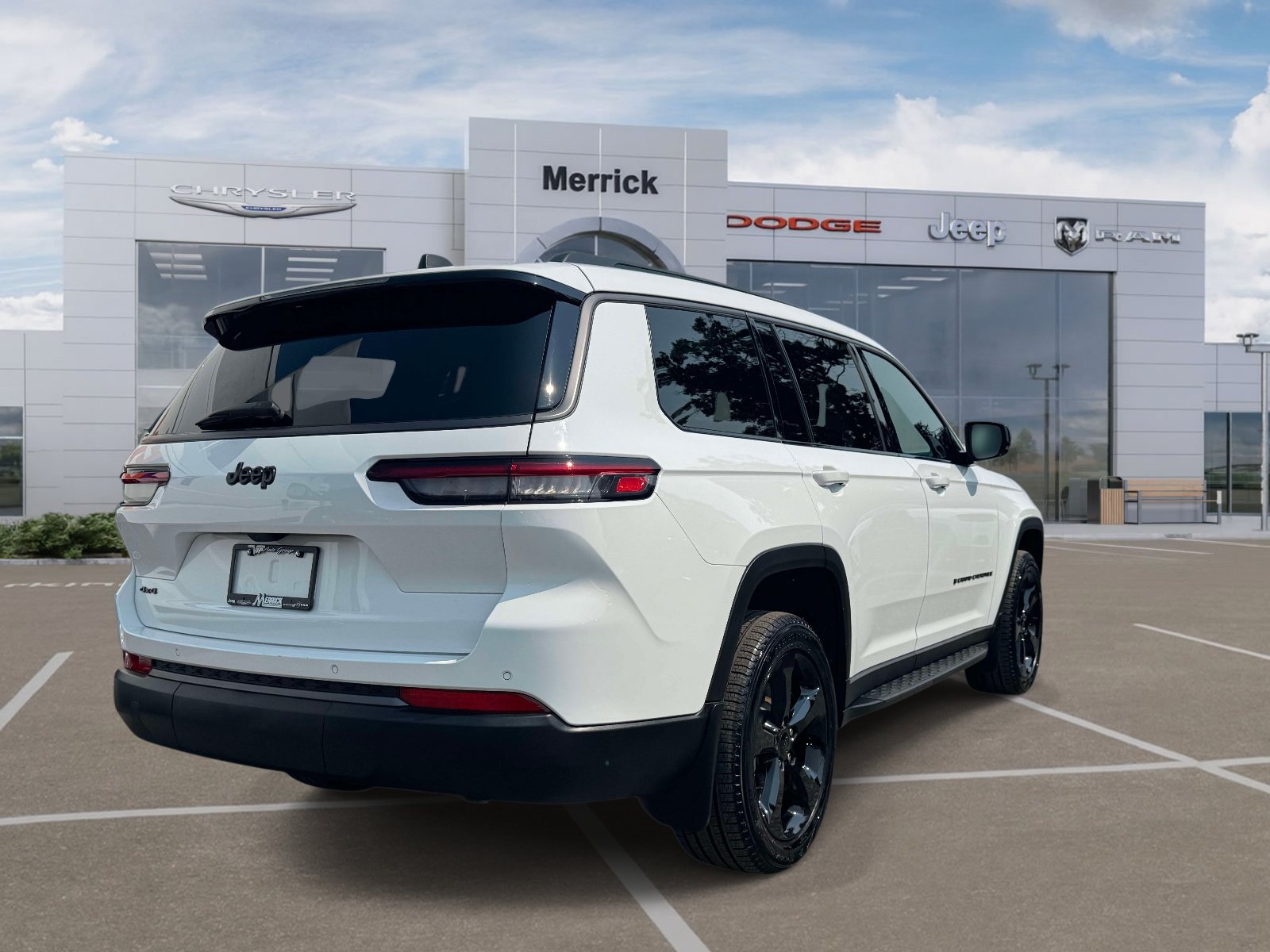 Used 2026 Jeep Grand Cherokee L Limited w/ Limited Altitude Package AWD/4WD image 6