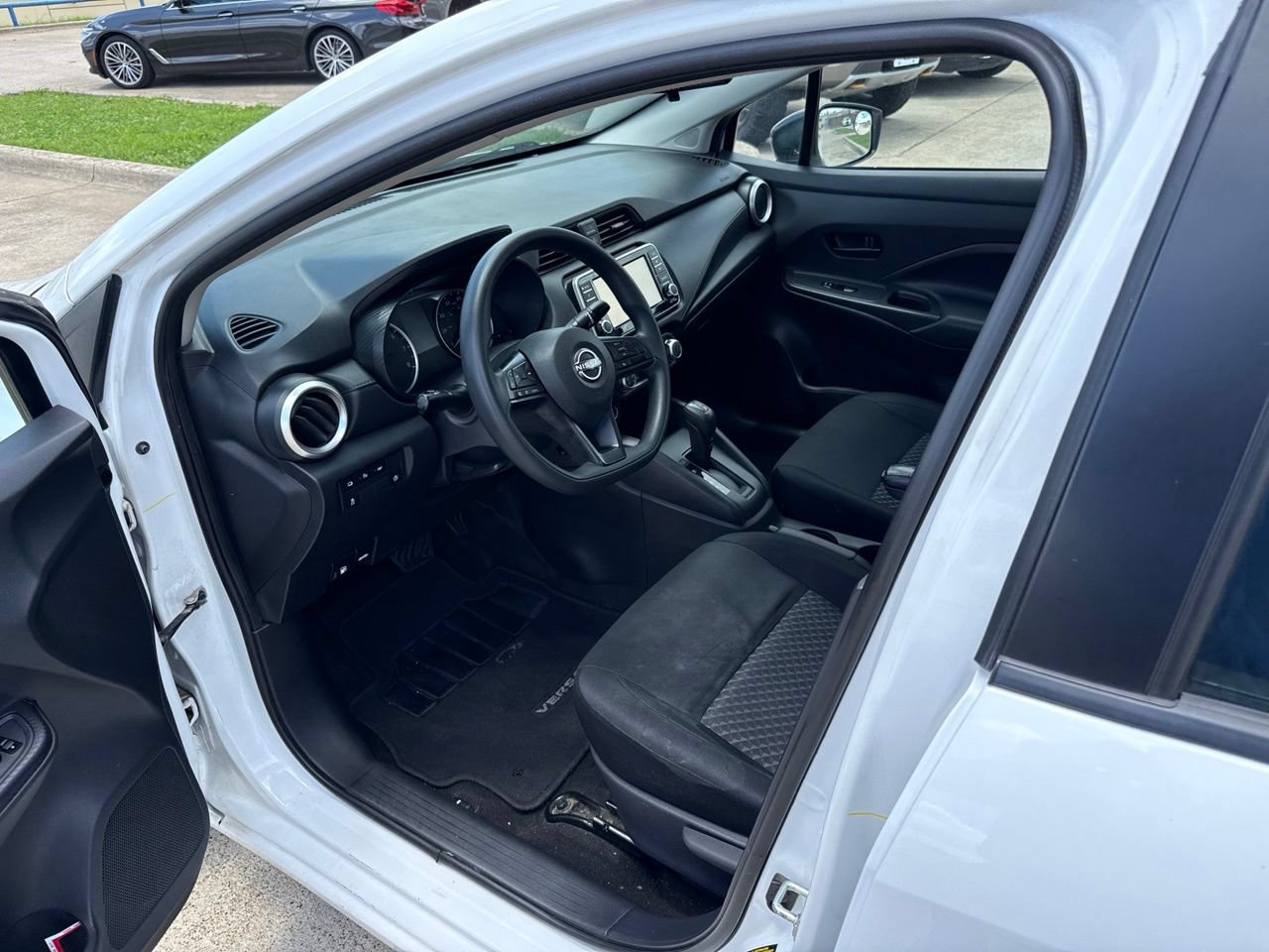 Used 2023 Nissan Versa S FWD image 20