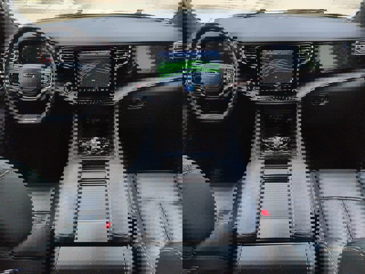 Used 2024 Jeep Grand Wagoneer L Series II w/ Quick Order Packagew 28T AWD/4WD image 21