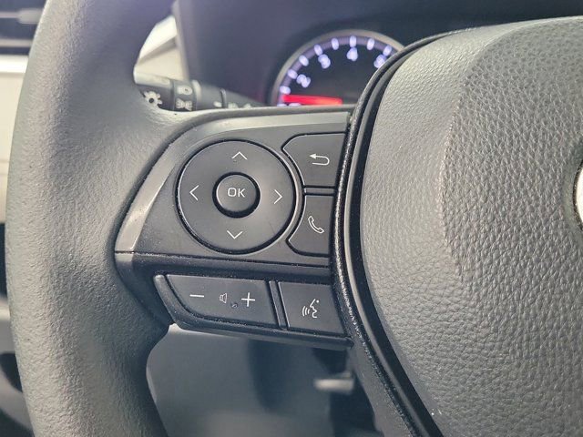 Used 2021 Toyota RAV4 XLE FWD image 26