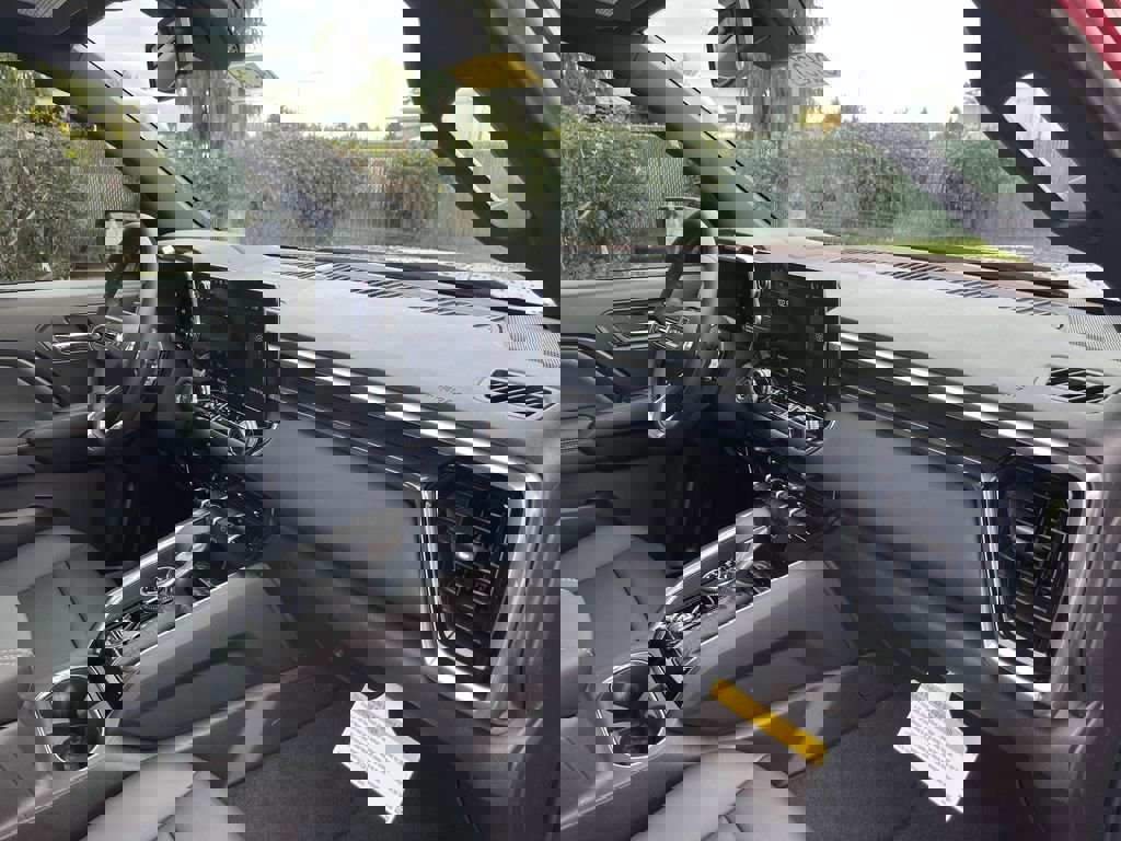 New 2026 GMC Canyon Elevation w/ Convenience Package image 29