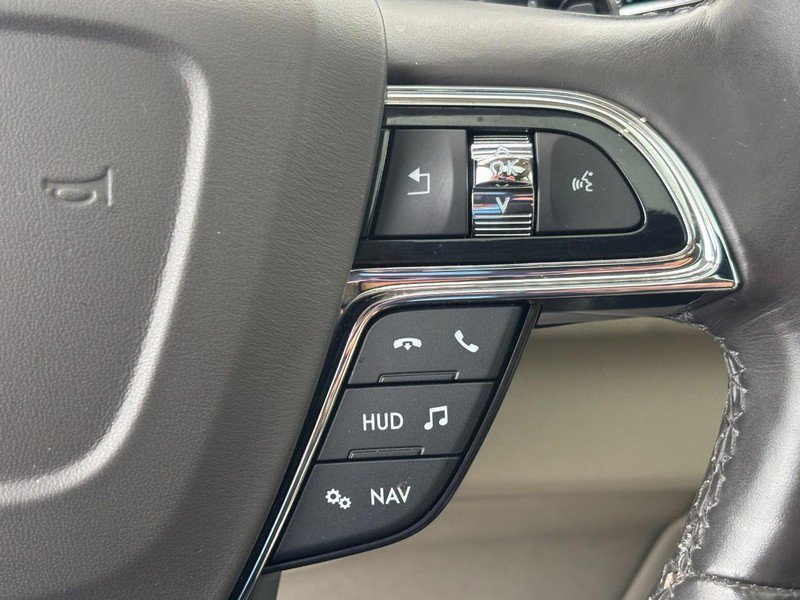 Used 2020 Lincoln Navigator L Reserve w/ Luxury Package image 21