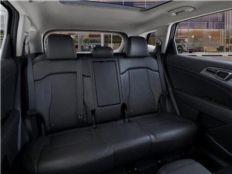 New 2026 Kia Sportage EX w/ EX Panorama Roof Package image 97