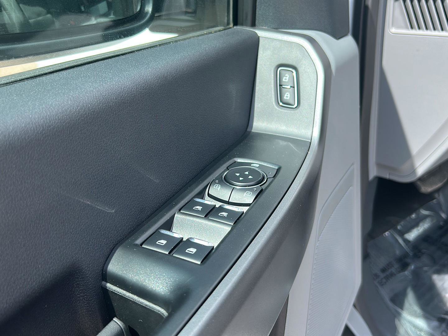 New 2026 Ford F350 XLT image 11