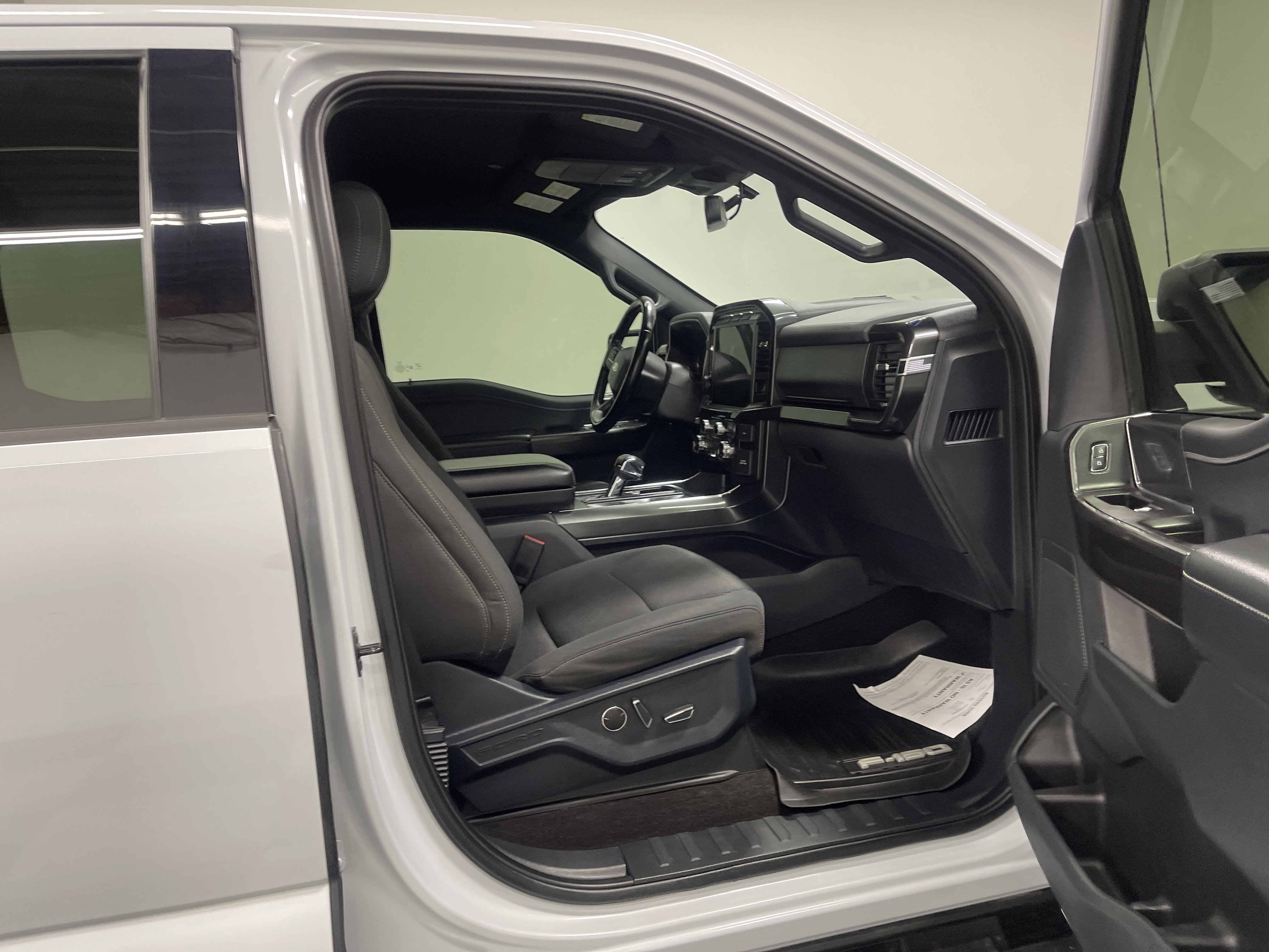 Used 2021 Ford F150 XLT w/ Equipment Group 302A High image 25