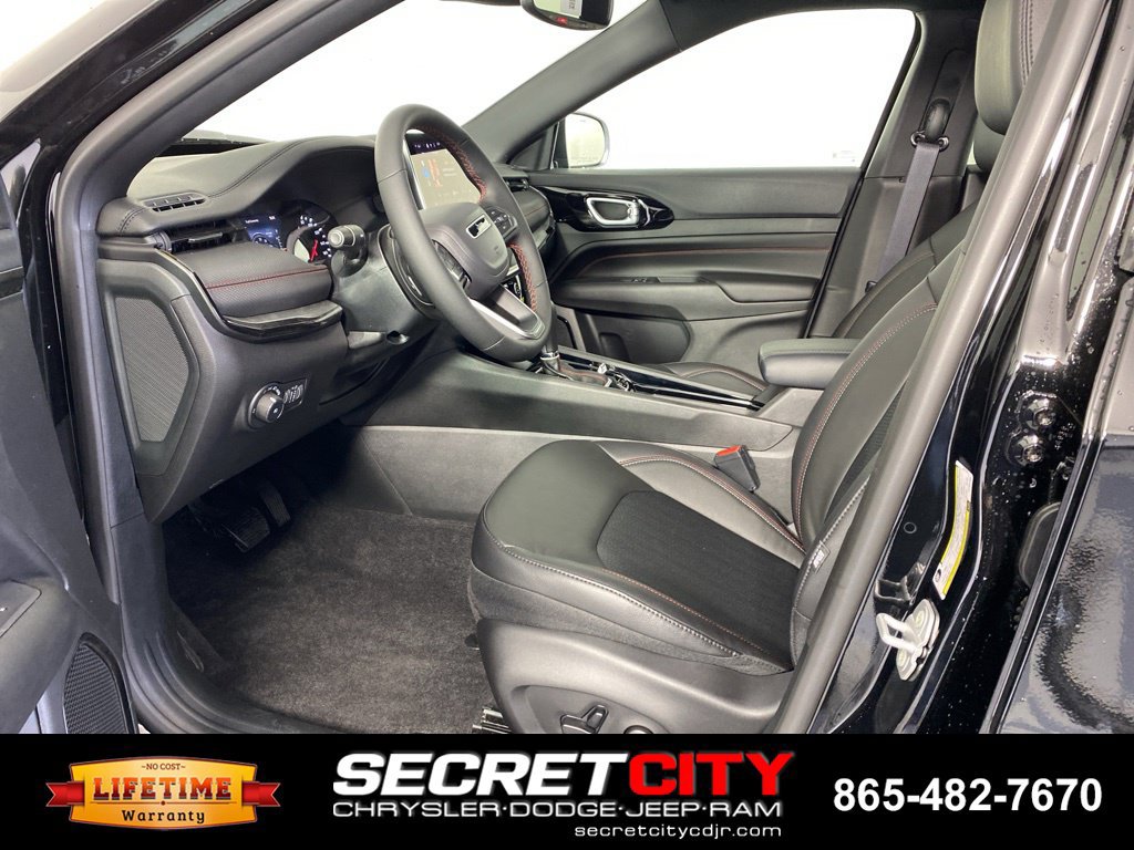 New 2026 Jeep Compass Trailhawk AWD/4WD image 13