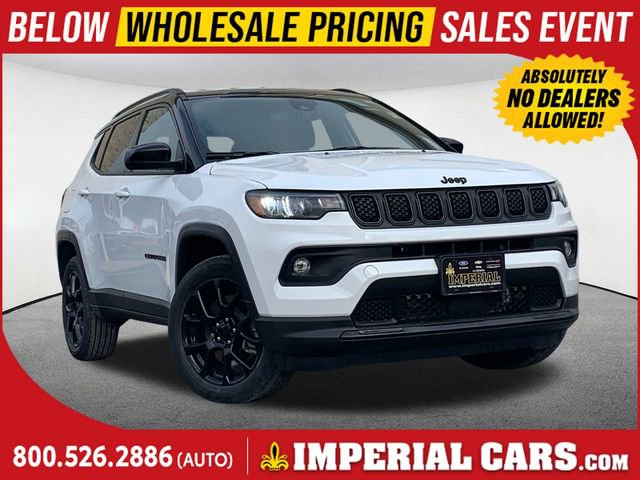 Used 2023 Jeep Compass Altitude image 1