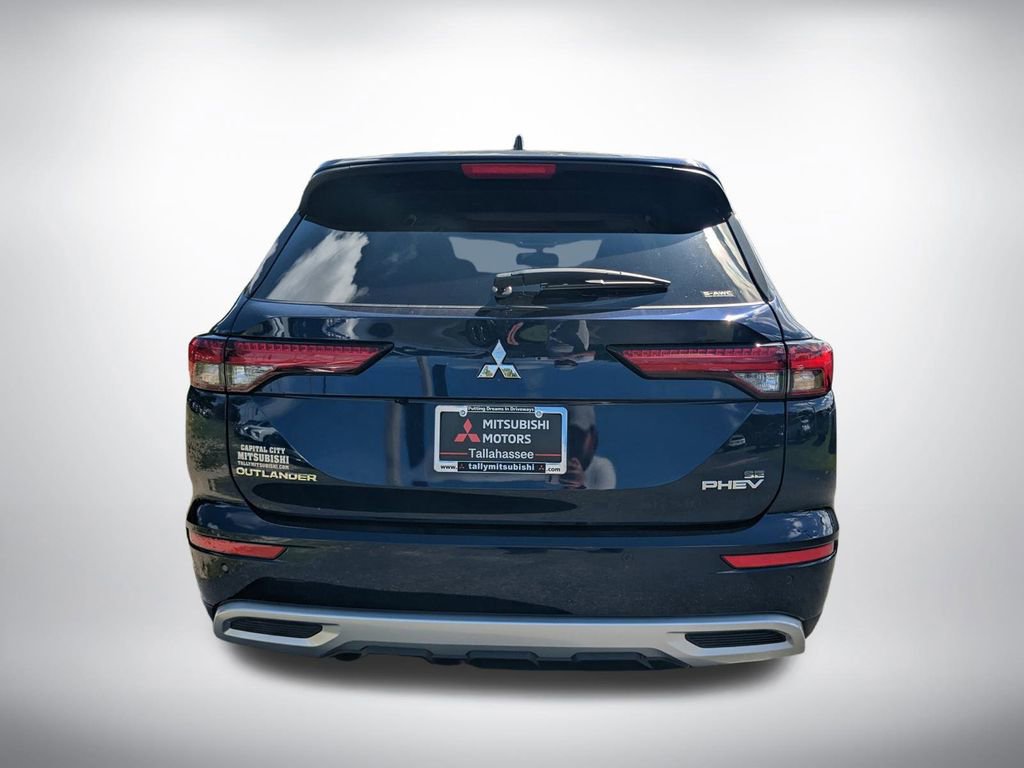 New 2025 Mitsubishi Outlander SE image 5