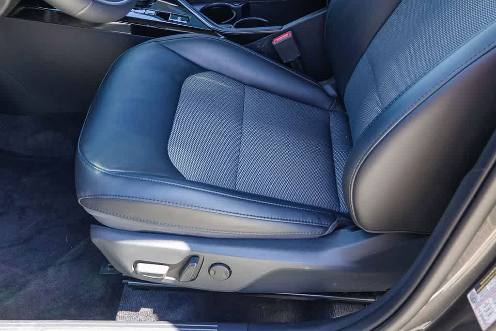 Certified 2024 Kia Niro EX image 20