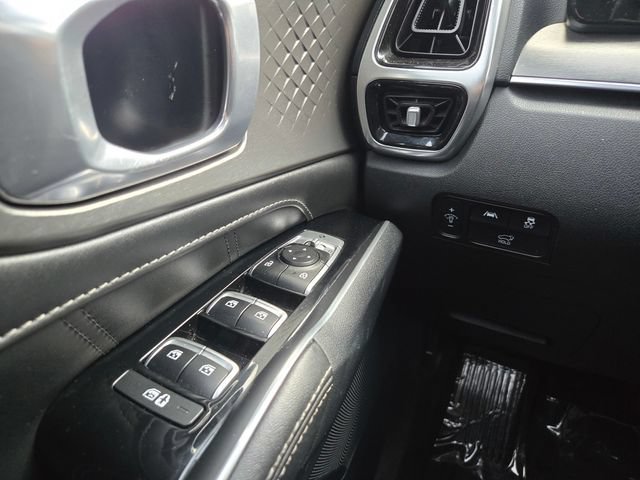 Certified 2023 Kia Sorento SX AWD/4WD image 20