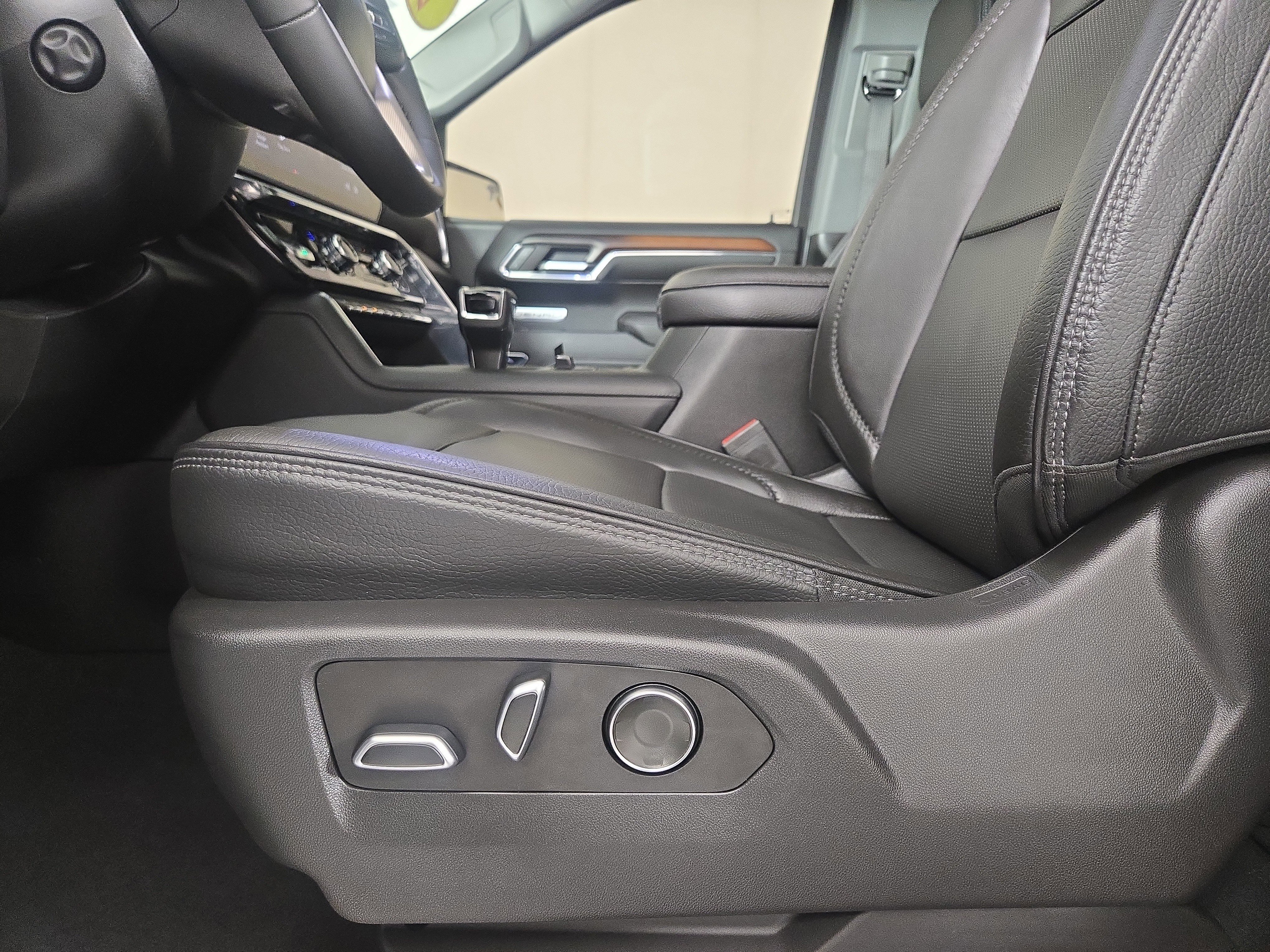 Certified 2024 GMC Sierra 1500 Denali w/ Denali Reserve Package image 31