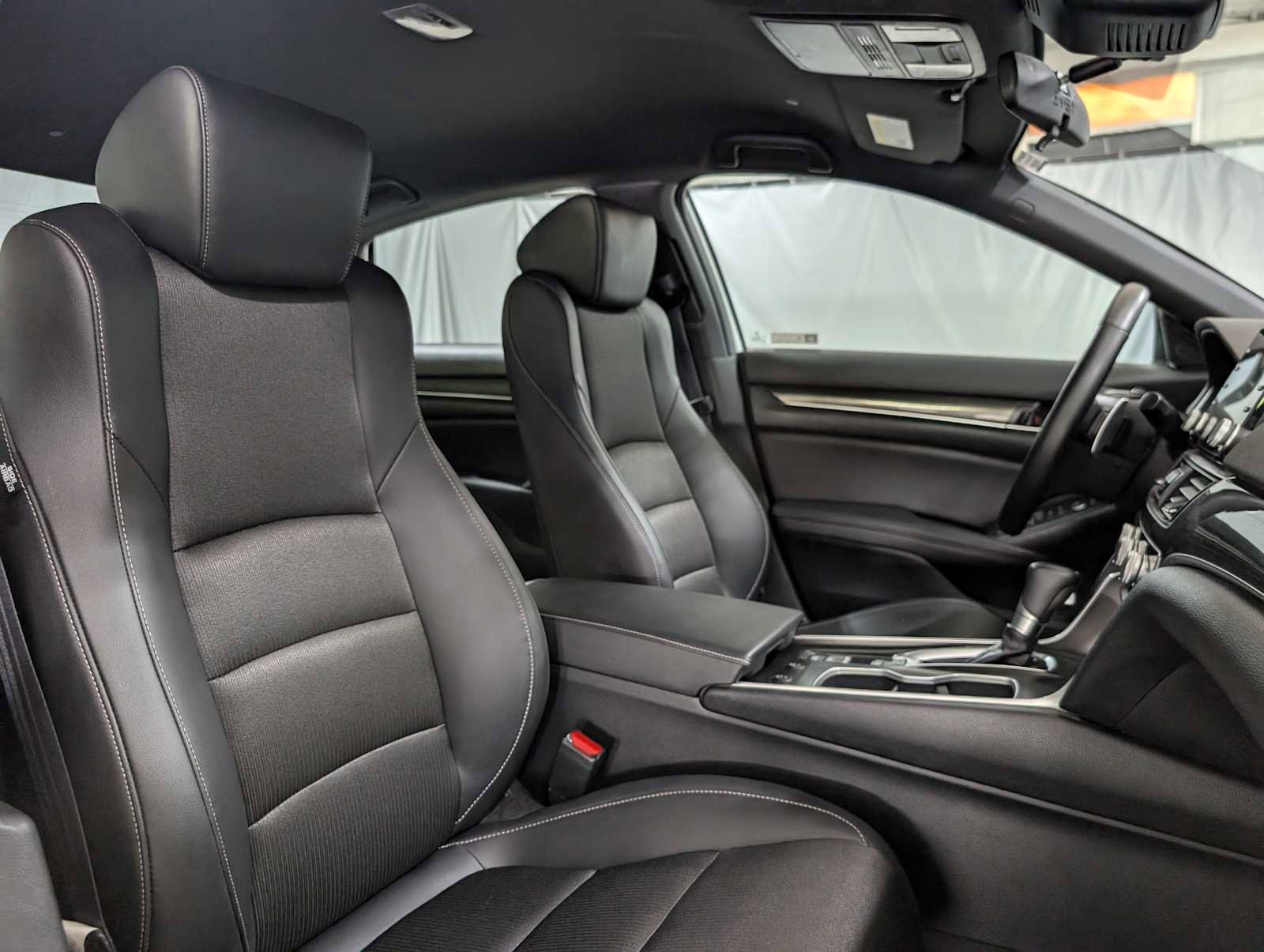 Used 2022 Honda Accord Sport image 25