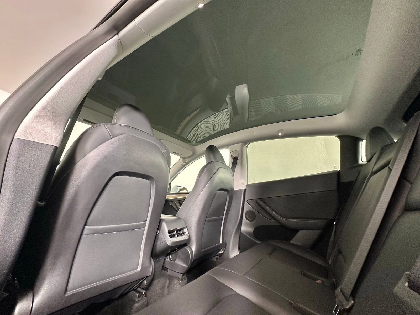 Used 2023 Tesla Model Y Long Range image 6