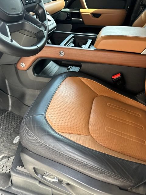 Used 2024 Land Rover Defender 130 X AWD/4WD image 15