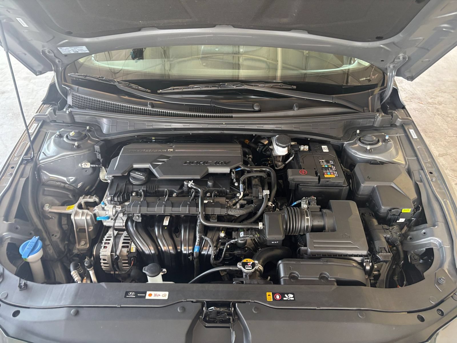 Used 2025 Hyundai Elantra Limited FWD image 33