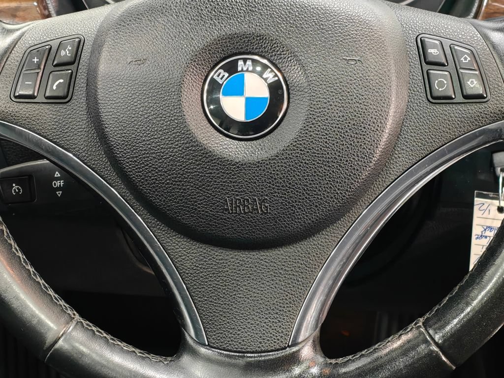 Used 2011 BMW 328i xDrive Coupe AWD/4WD image 5