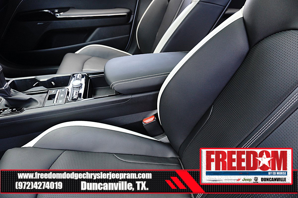 Used 2025 Kia K5 GT-Line w/ GT-Line Premium Package FWD image 34